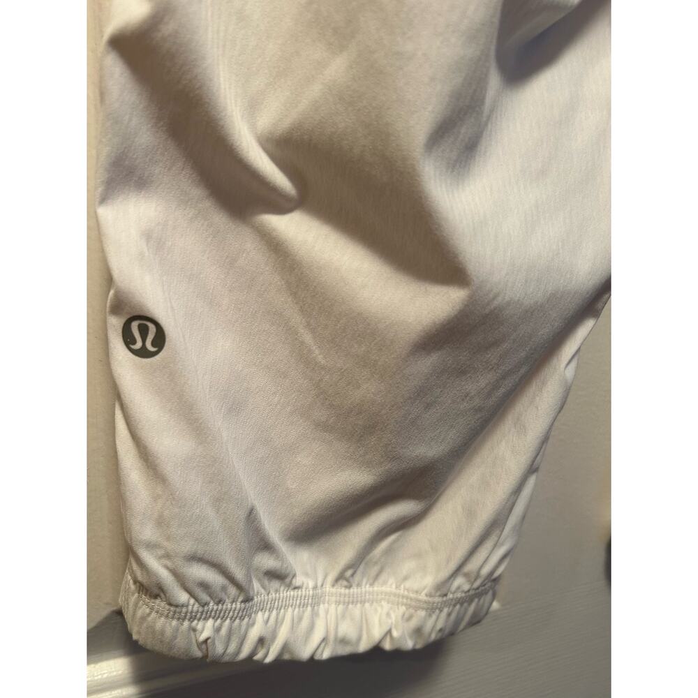 Lululemon White Lined Pull On Studio Crop Pants, … - image 3